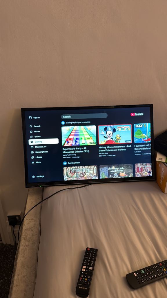 Panasonic 32inch smart tv 