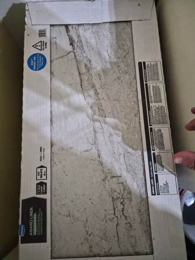 Floor tiles