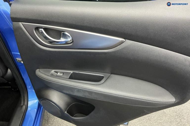 2020 Nissan Qashqai 1.3 DiG-T 160 Tekna 5dr DCT SUV Petrol Automatic