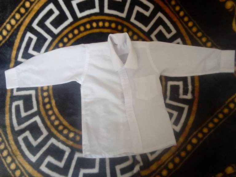 White Long Sleeve Shirt – Good Condition