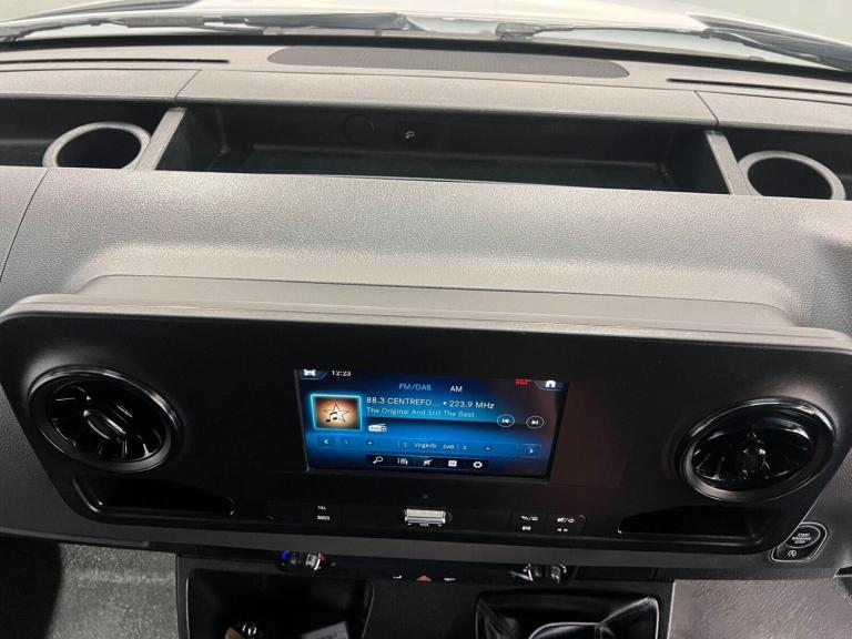 2021 Mercedes-Benz Sprinter 3.5t Progressive Crew Cab Tipper CHASSIS CAB DIESEL Manual