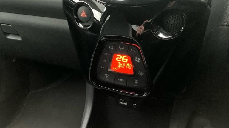 2022 Toyota AYGO 1.0 VVT-i X-Trend TSS 5dr x-shift Petrol Hatchback Hatchback Petrol Automatic