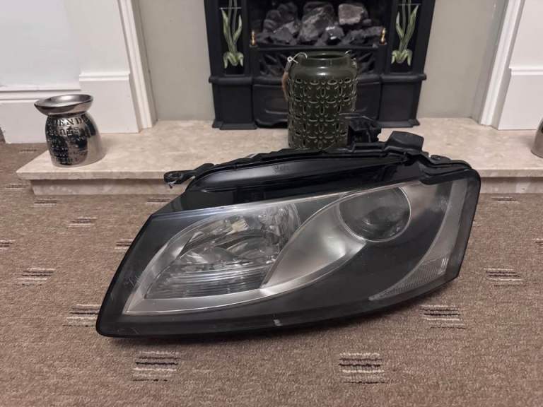 2009 Audi A5 B8 Halogen Passenger Headlight – Genuine