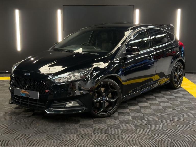 2015 Ford Focus 2.0T EcoBoost ST-2 5dr HATCHBACK PETROL Manual