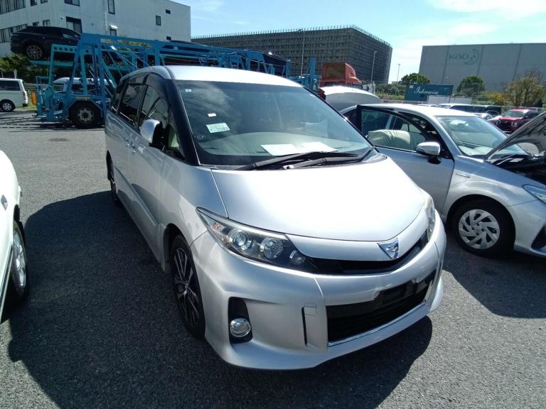 2015 Toyota Estima 2.4 MPV Petrol Automatic