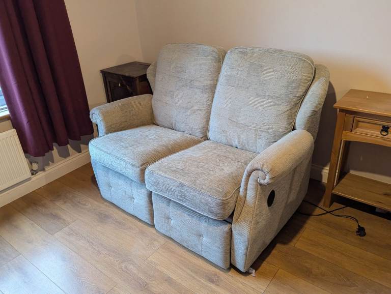 Two seater electric reclining sofa