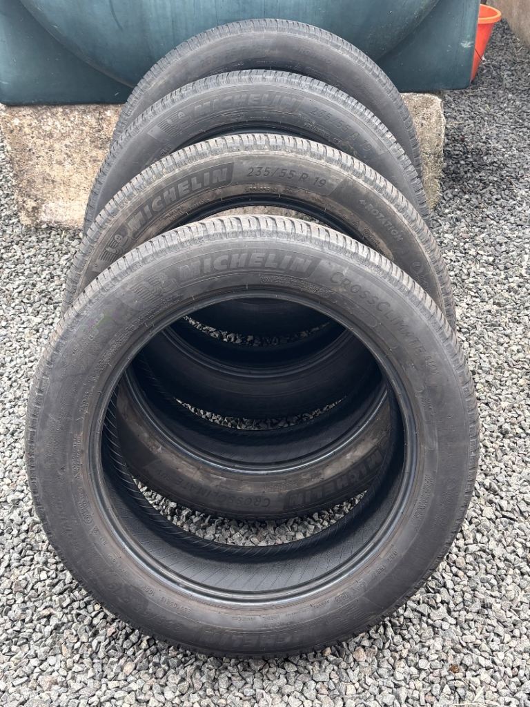 MICHELIN 235x55xR19 Cross Climate SUV tyres 