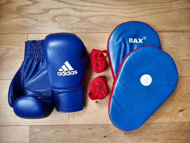 Adidas Kids Boxing Gloves (Rookie, Size 8) & BAX Focus Pads