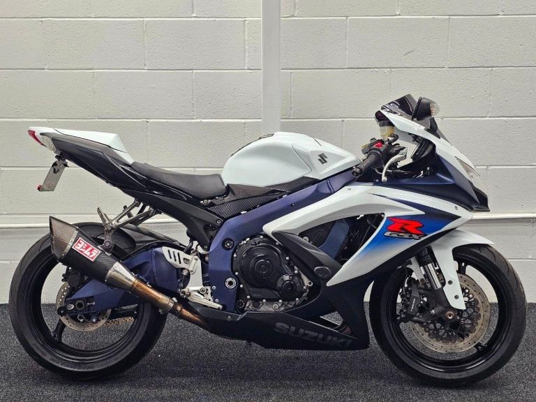 SUZUKI GSXR750 ** All Keys and Books - Aftermarket Exhaust - Crash Protectors **