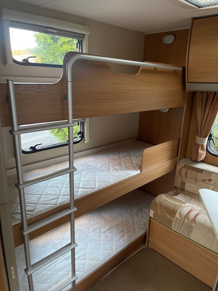 Swift charisma 565 6 berth caravan