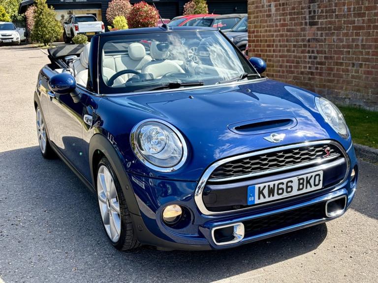 MINI CONVERTIBLE 2.0 Cooper S Convertible 2016
