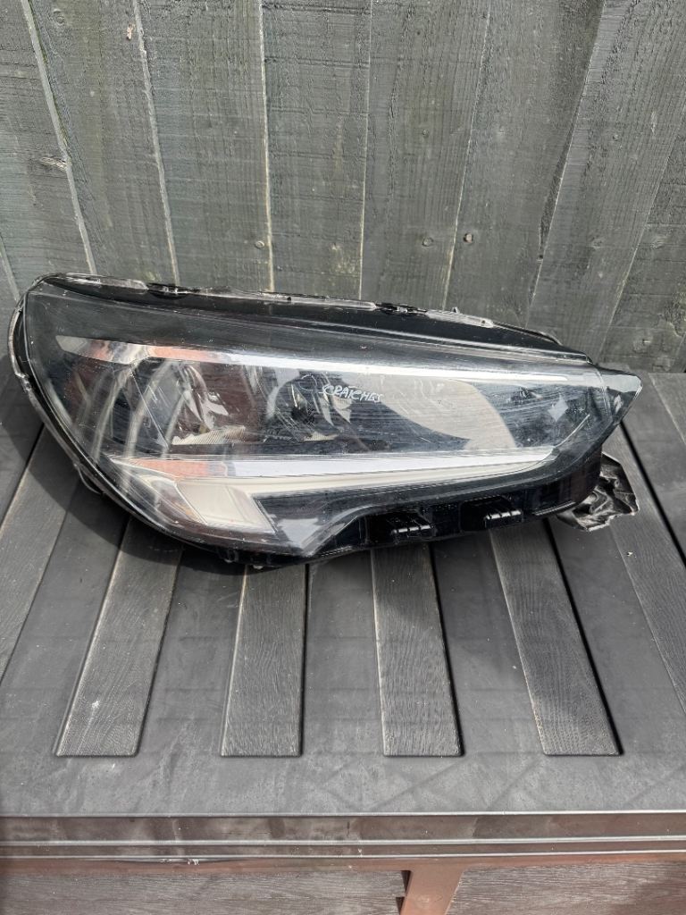 VAUXHALL CORSA HEADLIGHT DRIVER SIDE 9829522680