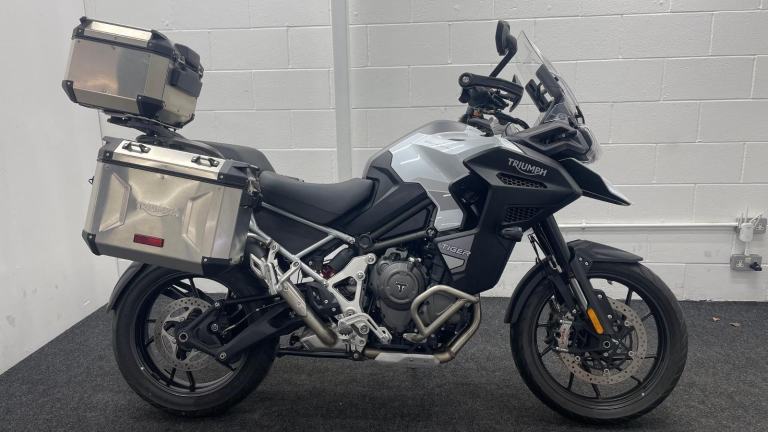 TRIUMPH TIGER 1200 GT EXPLORER ABS ** Full Triumph Luggage - 1788 miles **