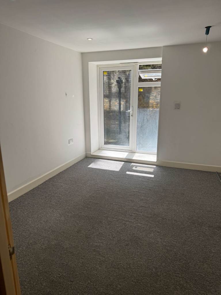 Spacious Double Room to Rent – Peckham park Road