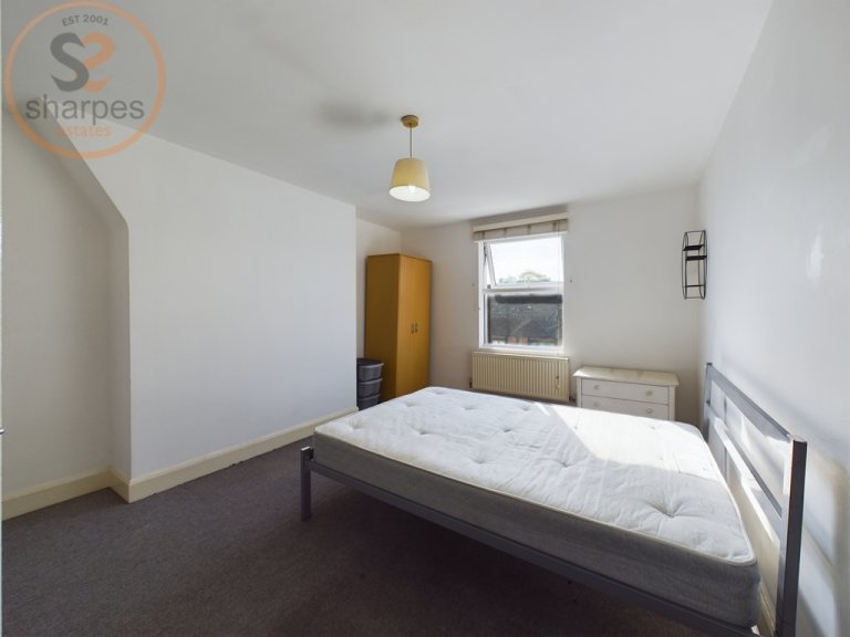 1 bedroom in (3rd Bedroom) Surbiton Road, Kingston upon Thames, Surrey