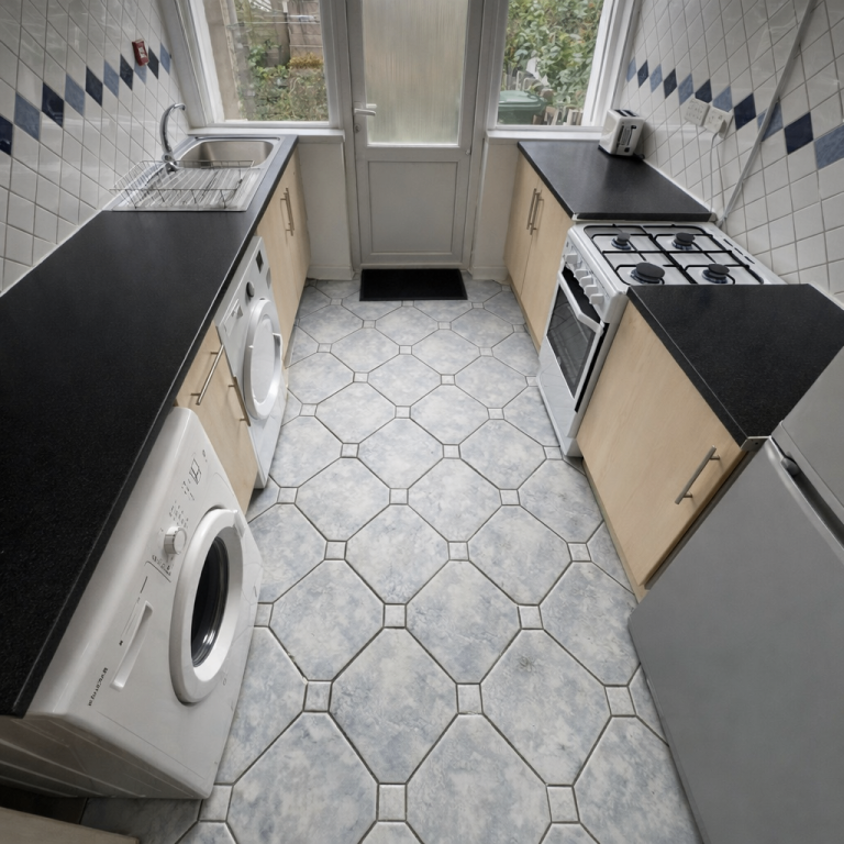 Room Available – Treforest (Near USW) – £440 – Immediate Move-In