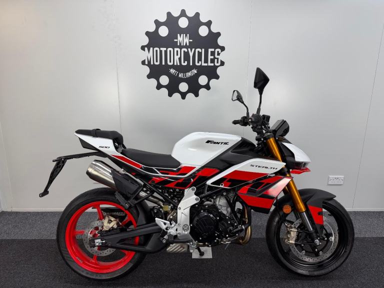Fantic Stealth 500. All New Super Lightweight Naked Street-fighter!