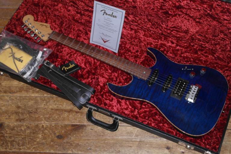 2003 Fender USA Custom Shop Showmaster Stratocaster set neck, flame maple archtop