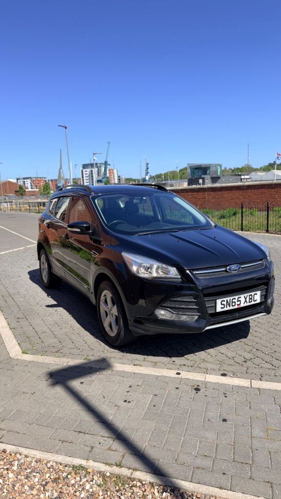 Ford, KUGA, Hatchback, 2015, Manual, 1997 (cc), 5 doors