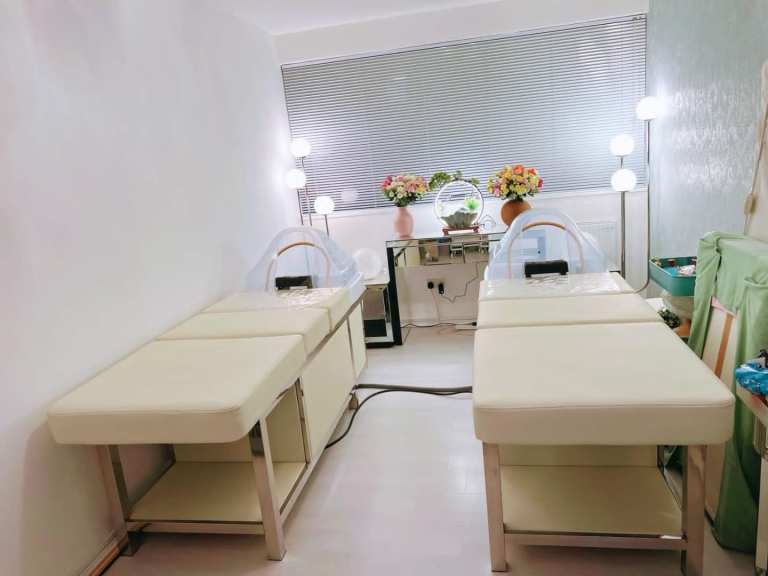 Oriental Head Spa Bed for Sale — Almost New — With Water System