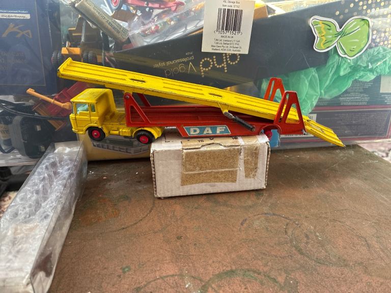 Matchbox DAF car transporter