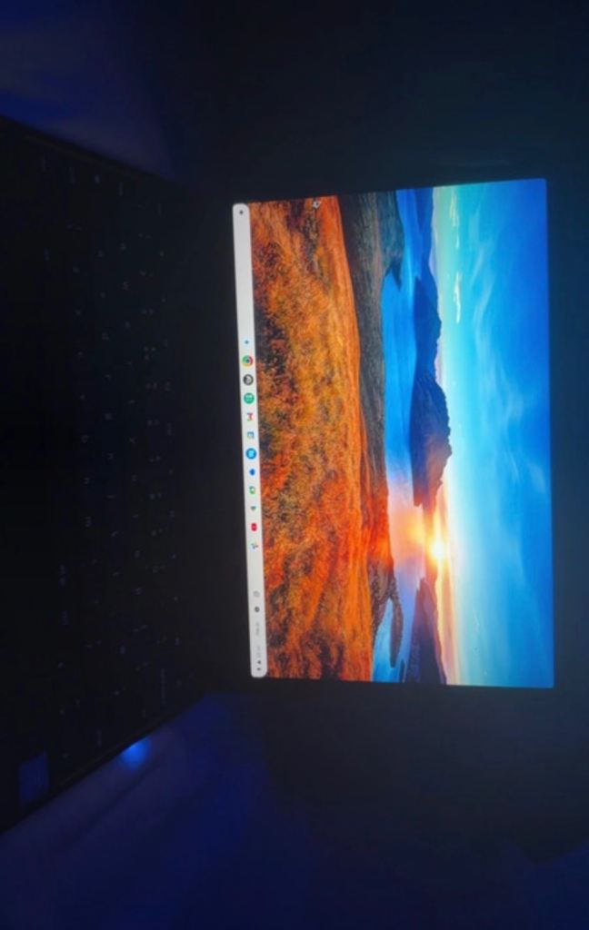 Samsung Chromebook Laptop - Silver, Good Condition