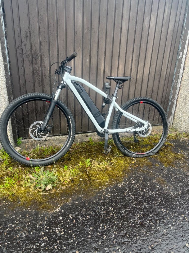 rockrider pedal assisted e bike