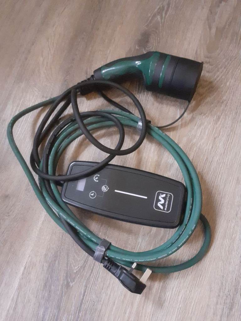 EV CHARGING UNIT CABLE.