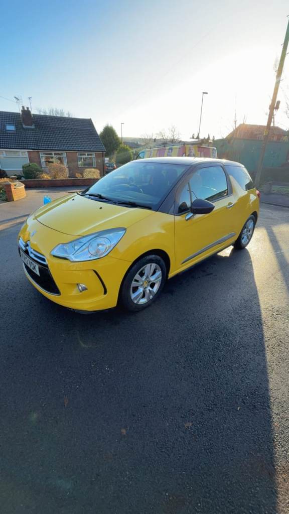 Citroen, DS3, Hatchback, 2013, Manual, 1598 (cc), 3 doors