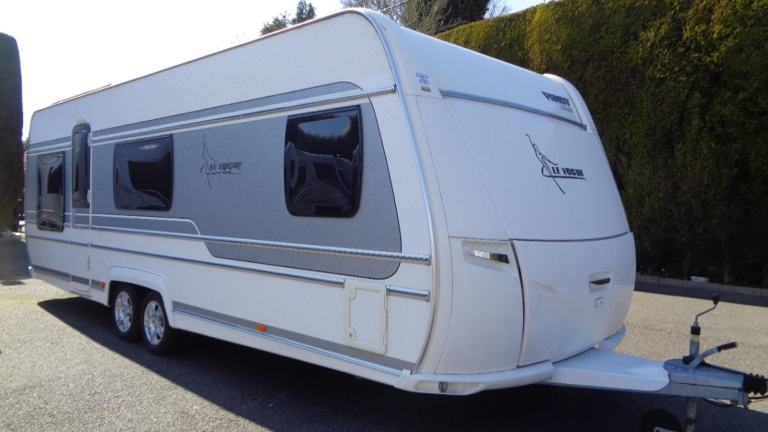 Fendt 650 LE VOGUE 5 BERTH,FIXED BED CARAVAN IN  GOOD CONDITION.CONDITION. 2015