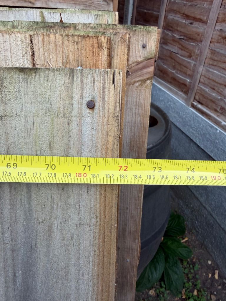 Used fence panels 6’ x 4’