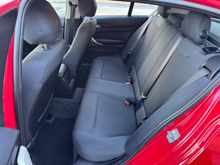 2013 BMW 1 Series 116d EfficientDynamics 5dr HATCHBACK Diesel Manual