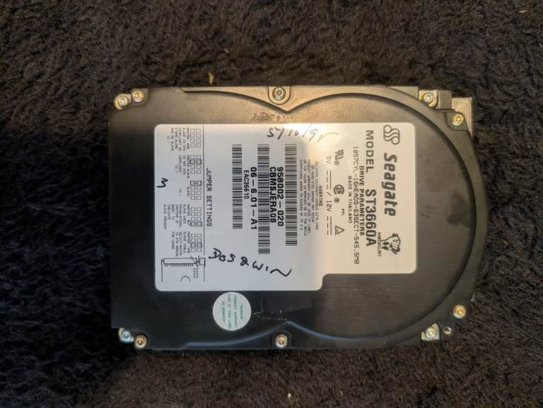 9 Vintage Hard Drives - Seagate & Conner, Untested