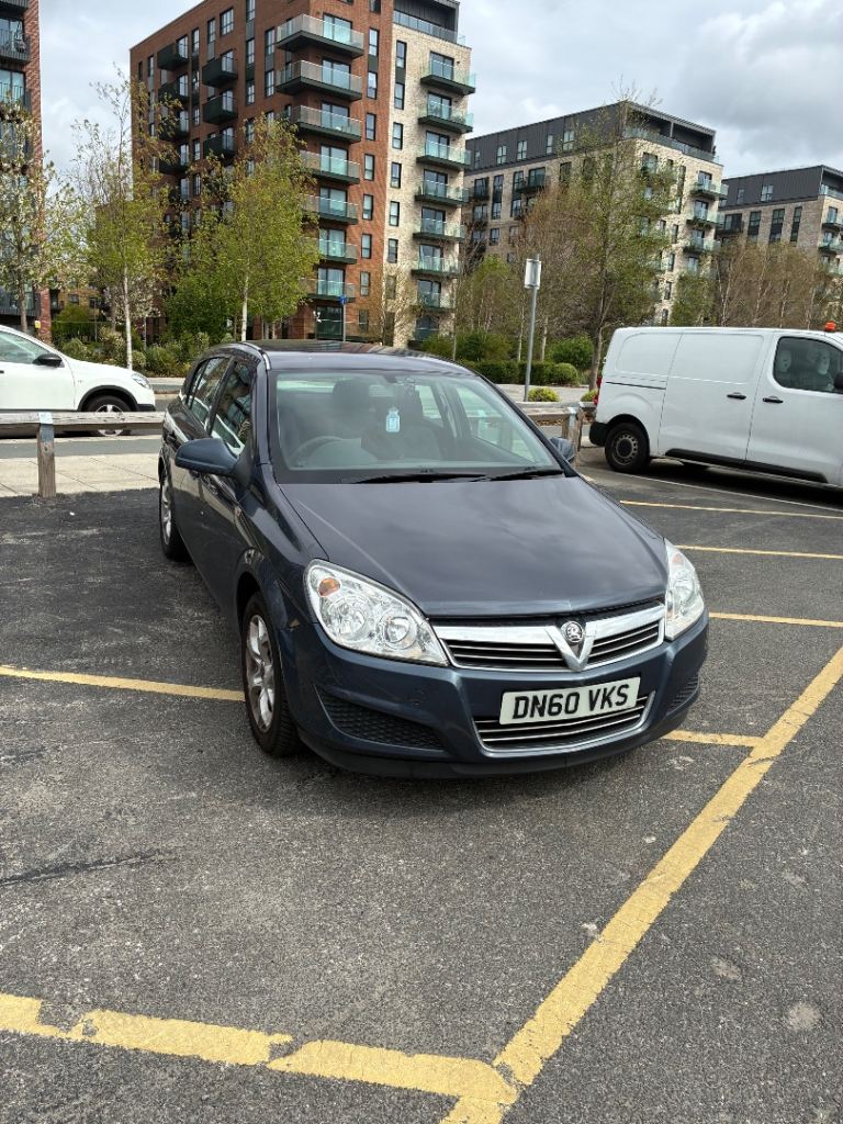2010 Vauxhall Astra Petrol Automatic 