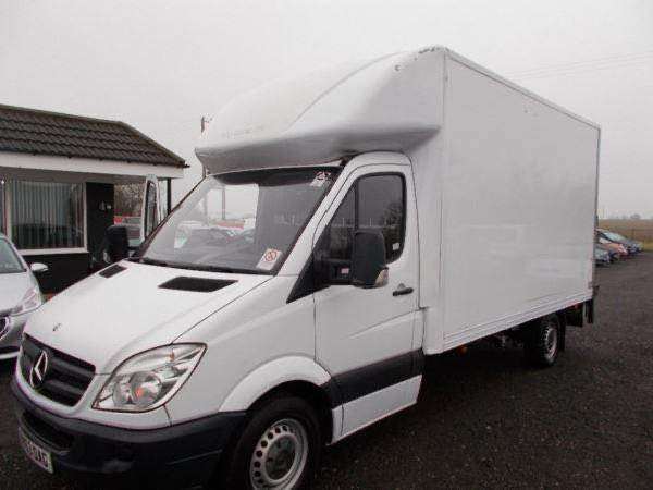 Short Notice Cheap and Reliable 24/7 Man And Van Removal Delivery Services