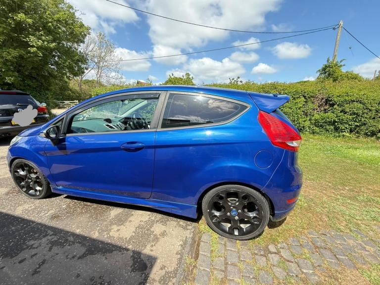 Ford, FIESTA, Hatchback, 2011, Manual, 1596 (cc), 3 doors