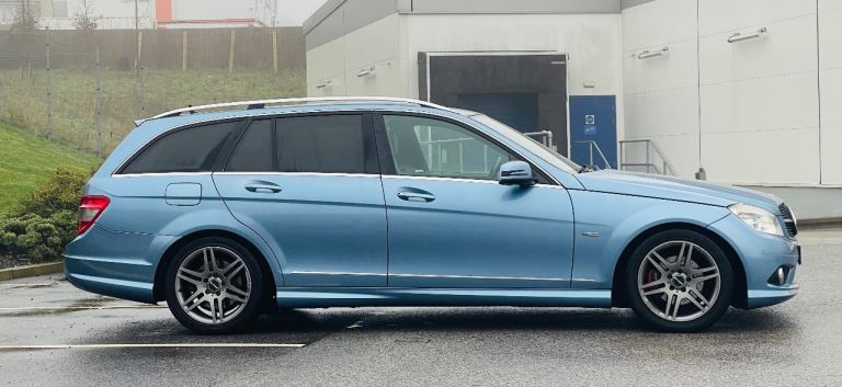 Mercedes-Benz C CLASS Sport Automatic 2.2 Diesel. Fresh mot and service, high spec.