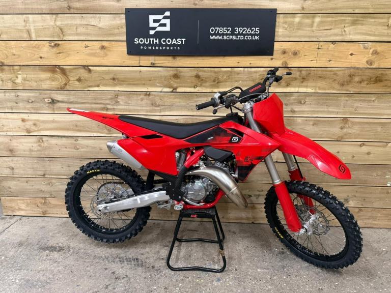 GAS GAS MC 125 2026 BRAND NEW UK BIKE 