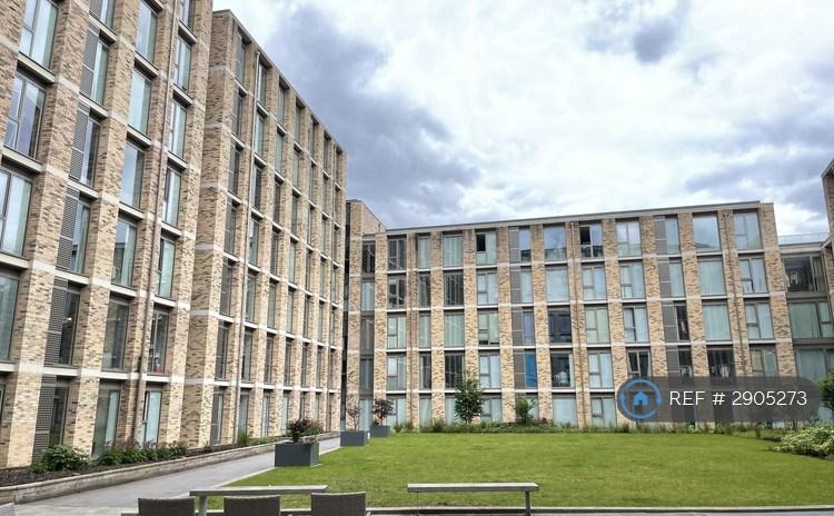 2 bedroom flat in Manchester, Manchester, M15 (2 bed) (#2905273)