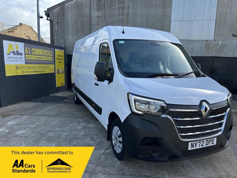 2022 Renault Master LM35dCi 135 Business+ Medium Roof Van PANEL VAN Diesel Manual