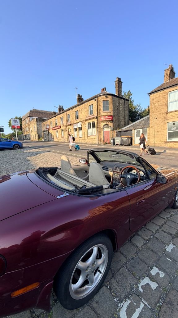 Mazda, MX-5, Convertible, 2004, Manual, 1839 (cc), 2 doors
