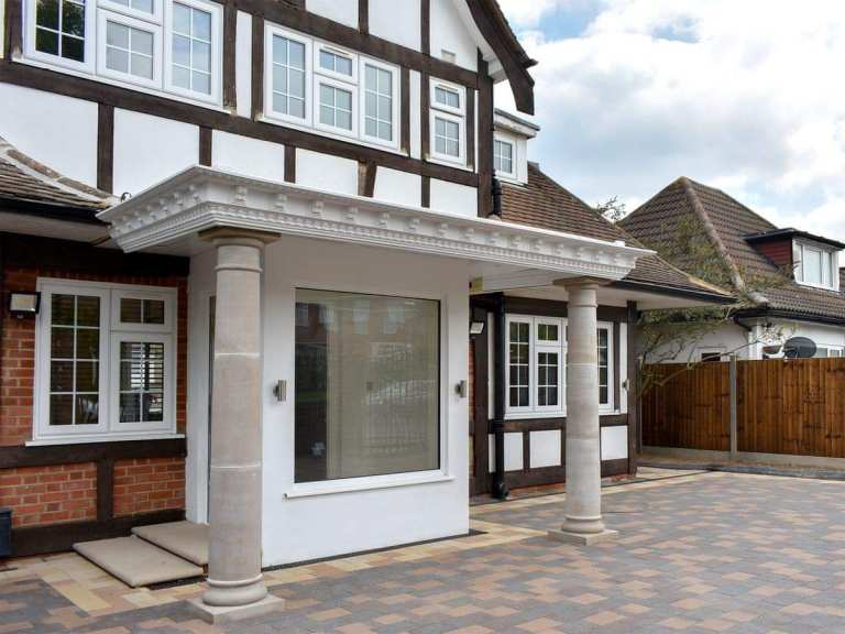 Luxury 6 bedroom house to rent in Edgware, DSS accepted, £4,000 per month, working professional.