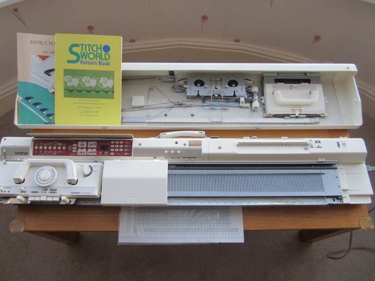 Brother KH-950i Electronic Knitting Machine - Cleaned and Fully Working and Very Light Coloured
