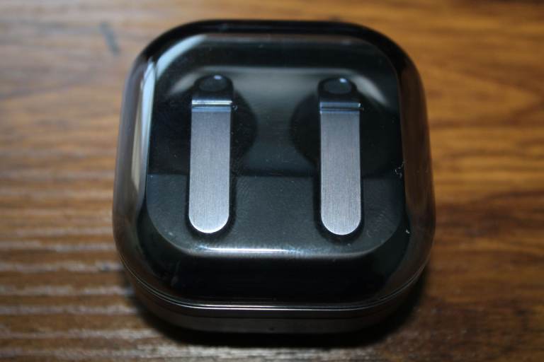 Samsung Galaxy Buds 4 – Like New – Box & Bill Included – Barely Used