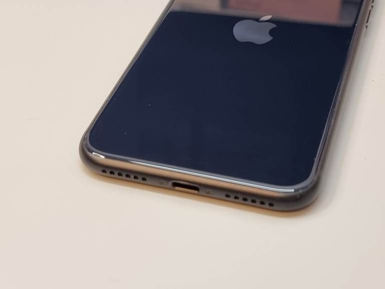 iPhone SE 3rd 2022 in perfect condition, 128GB, Battery 100% capacity, Midnight blue 