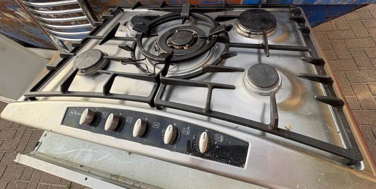Gas Hob Cooker with 4 Burners – Silver, Fair Condition