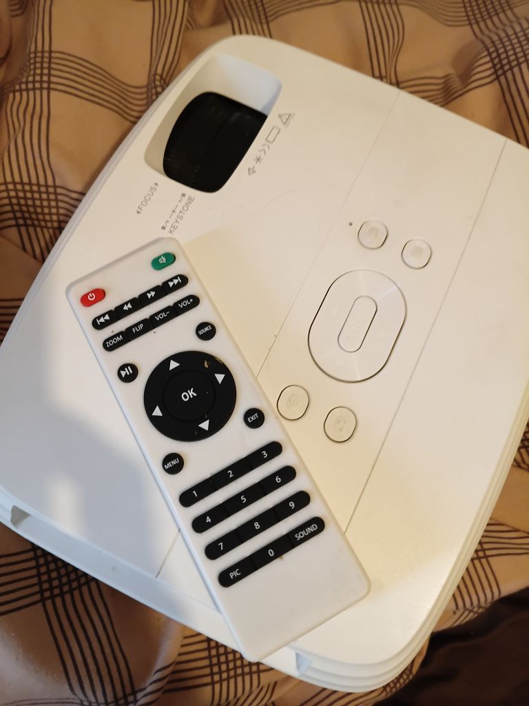 Projector Tv/PC/hdmi 