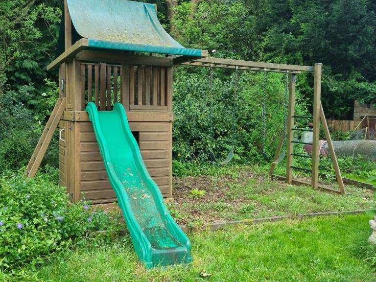 Sturdy adventure climbing frame & 2 storey play house  REDUCED 