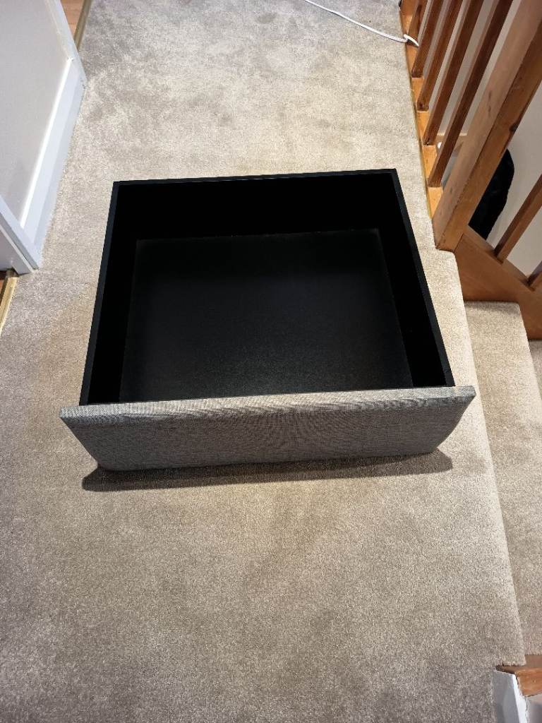 Upolstered drawer 