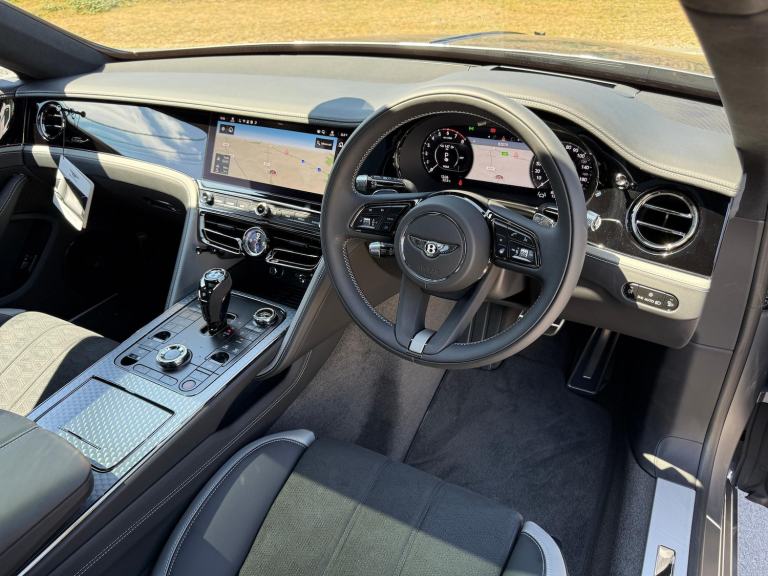 2025 Bentley Flying Spur 4.0 V8 Ultra-Performance 25.9kWh Speed Saloon 4dr Petrol Plug-in Hybrid ...